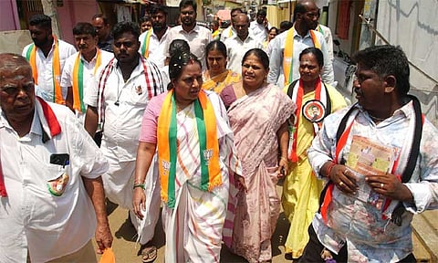 வானதி சீனிவாசன் மருத்துவமனையில் அனுமதி