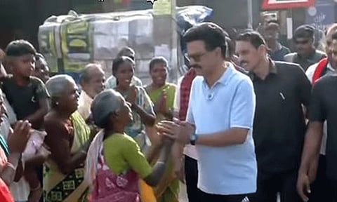 புதுக்கோட்டை: நடைபயிற்சியின்போது வாக்குசேகரிப்பில் ஈடுபட்ட முதல்-அமைச்சர் மு.க.ஸ்டாலின்