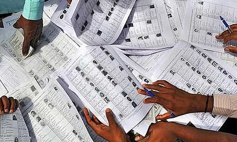 தமிழகம் முழுவதும் கியூ.ஆர்.கோடுடன் பூத் சிலிப் வழங்கும் பணி நாளை தொடக்கம்