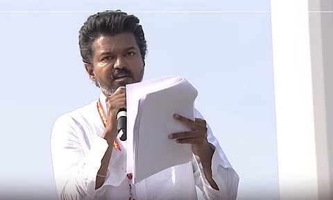 லஞ்சம் இல்லாமல் ஒவ்வொருவருக்கும் அரசின் நலத்திட்டம்: விஜய் வாக்குறுதி