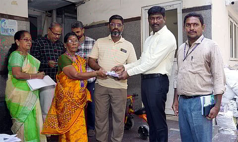 சென்னையில் இன்று வாக்காளர் தகவல் சீட்டு வழங்கும் பணி தீவிரம்