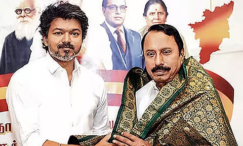 ஜனநாயகன் திரைப்படம் இணையதளத்தில் லீக் ஆனதற்கு இவர்தான் காரணம்; செங்கோட்டையன் குற்றச்சாட்டு