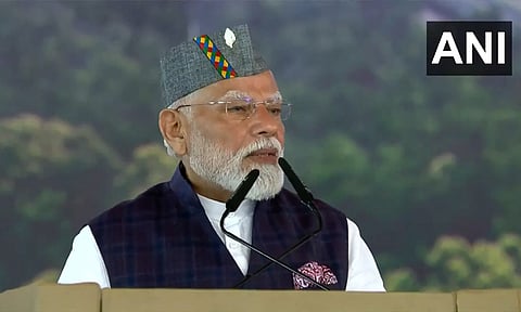 நாட்டின் விதி ரேகைகளை மேம்படுத்தி நாட்டை வளர்ச்சியடைய செய்கிறோம்: பிரதமர் மோடி பேச்சு