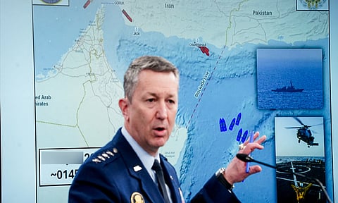 ஹார்மூஸ் ஜலசந்தியை அல்ல; ஈரானிய துறைமுகங்களை முற்றுகையிட்டு உள்ளோம்: அமெரிக்கா விளக்கம்