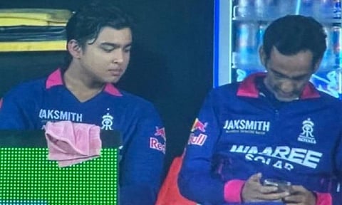 போன் பயன்படுத்திய ராஜஸ்தான் அணி மேலாளருக்கு அபராதம்