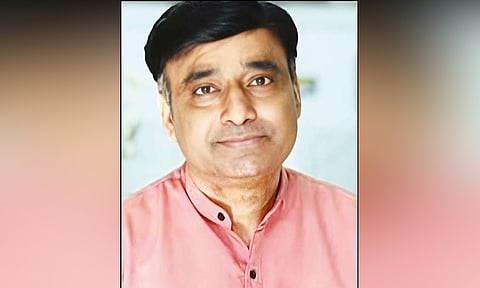 ராகிங் கொடுமையால் மாணவர் தற்கொலை: அரசு மருத்துவக்கல்லூரி பேராசிரியர் பணி நீக்கம்