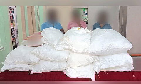 விளாத்திகுளத்தில் 105 கிலோ புகையிலை பொருட்கள் பறிமுதல்: 3 பேர் கைது