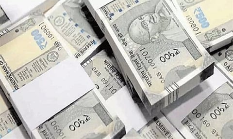 கோவில்பட்டியில் பறக்கும் படை சோதனை: சாக்கு மூட்டையில் ரூ.35.72 லட்சம் சிக்கியது