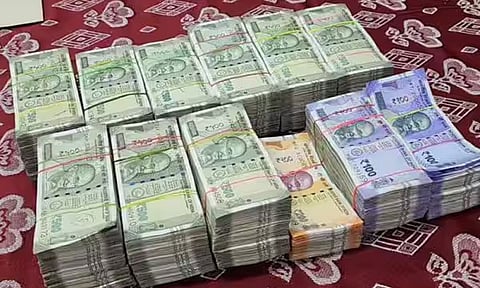 ஈரோடு: மொடக்குறிச்சியில் ரூ.89 லட்சம் பறிமுதல்