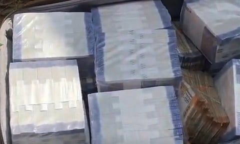 சட்டமன்ற தேர்தல்: ஓட்டப்பிடாரம் அ.ம.மு.க. வேட்பாளர் வீட்டில் ரூ.46.88 லட்சம் பறிமுதல்