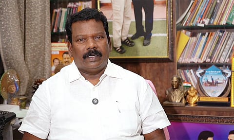 வருமான வரித்துறை சோதனை என்று தவறான தகவல் பரப்பிய செல்வப்பெருந்தகை மீது நடவடிக்கை