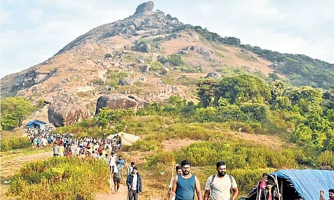 சட்டமன்ற தேர்தல்: நாளை வெள்ளியங்கிரி மலையேற பக்தர்களுக்கு தடை