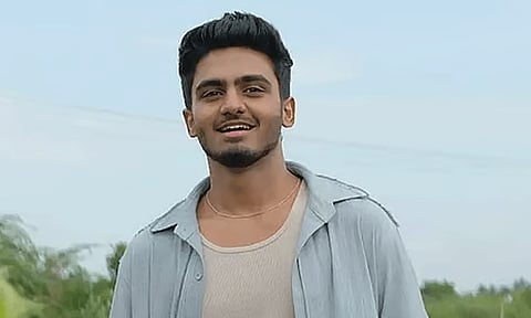 ஸ்மார்ட்போனுக்கு விடை கொடுத்த சாய் அபயங்கர் – காரணம் என்ன?