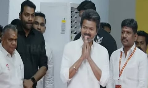 தவெக நிர்வாகிகளுடன் விஜய் திடீர் ஆலோசனை