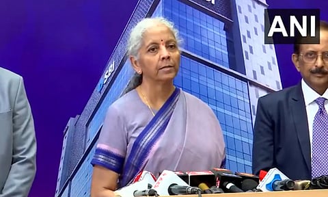 ‘உள்நாட்டு சந்தை நுகர்வு நமது பொருளாதார வளர்ச்சியை தக்கவைக்க உதவுகிறது’ - நிர்மலா சீதாராமன்