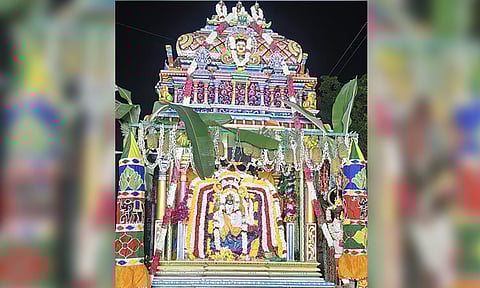 இந்திர விமானத்தில் சுவாமி வீதி உலா