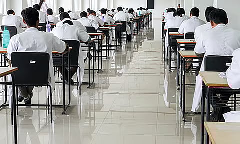 நீட் தேர்வு எழுதும் மாணவர்களுக்கு உதவி எண்கள் - தேசிய தேர்வு முகமை அறிவிப்பு