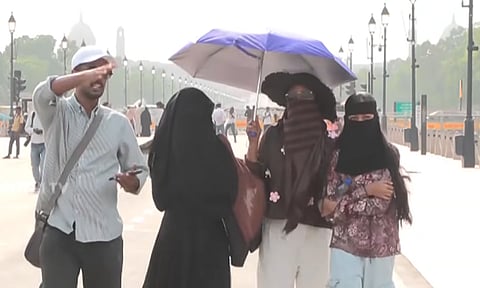 வடமாநிலங்களில் கொளுத்தும் வெயில் - பள்ளிகள் செயல்படும் நேரம் மாற்றம்