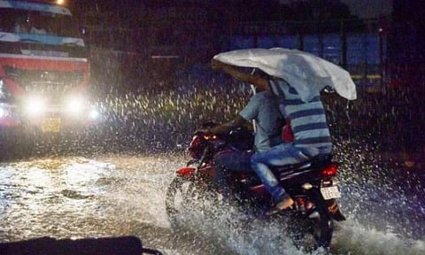 தமிழகத்தில் 30-ம் தேதி 6 மாவட்டங்களில் கனமழைக்கு வாய்ப்பு