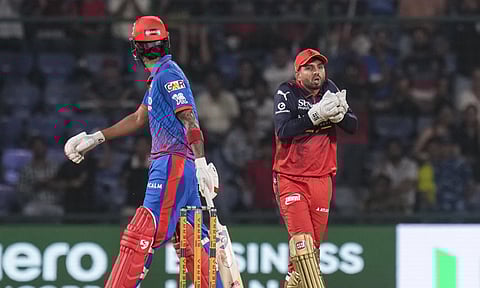 ஐபிஎல்: 8 ரன்களுக்கு 6 விக்கெட்டுகளை இழந்து தடுமாறும் டெல்லி