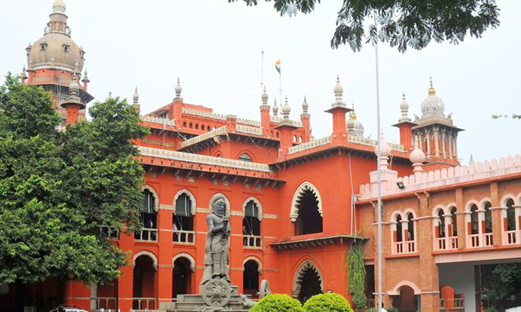 புதுச்சேரியில் இருந்து தமிழ்நாட்டிற்கு 4½ லிட்டர் மதுவை கொண்டுவரலாமா? ஐகோர்ட்டில் அரசு முறையீடு