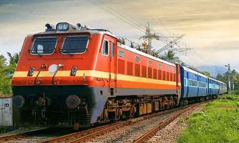 சென்னையில் இருந்து கன்னியாகுமரி, தென்காசிக்கு கோடை கால சிறப்பு ரெயில்