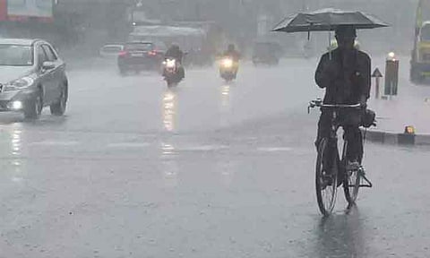 மாலை 4 மணி வரை மழைக்கு வாய்ப்புள்ள மாவட்டங்கள் எவை?