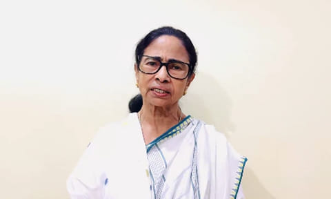 ‘அனைத்து கருத்து கணிப்புகளின் பின்னாலும் பா.ஜ.க.வே உள்ளது’ - மம்தா பானர்ஜி