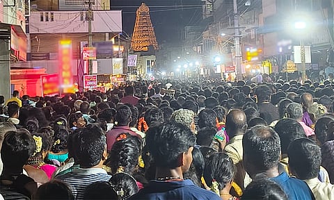 சித்ரா பவுர்ணமி: தி.மலையில் 2-வது நாளாக லட்சக்கணக்கான பக்தர்கள் கிரிவலம்
