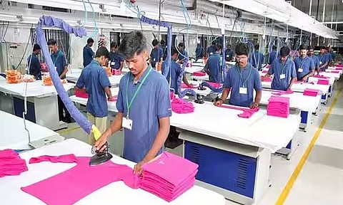 மூலப்பொருட்கள் விலை உயர்வு: உள்நாட்டு ஆடை உற்பத்தி 40 சதவீதம் குறைவு