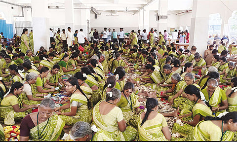 திருச்செந்தூர் முருகன் கோவிலில் உண்டியல் காணிக்கை ரூ.3.95 கோடி