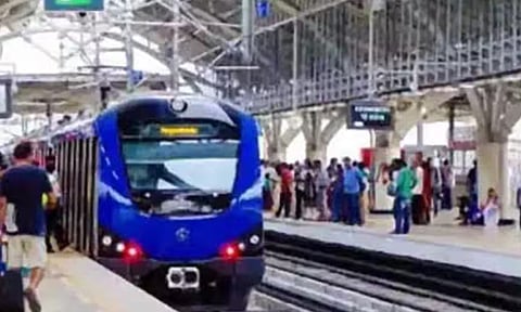 சென்னையில் ஐபிஎல் போட்டி: டிக்கெட் வைத்திருப்பவர்கள் மெட்ரோ ரெயிலில் இலவசமாக பயணிக்கலாம்