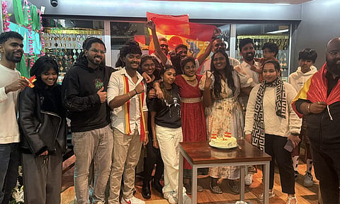 முதல்-அமைச்சராக விஜய் பதவியேற்றதை கொண்டாடிய நியூசிலாந்து வாழ் தமிழர்கள்