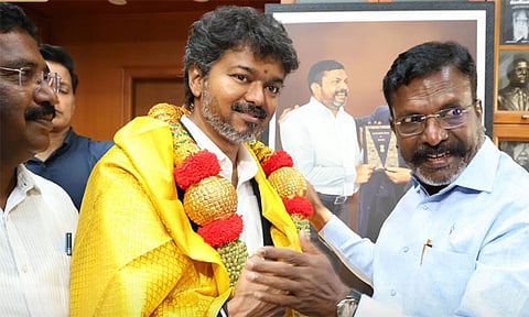 விடுதலை சிறுத்தைகள் கட்சி தலைவர் திருமாவளவனை சந்தித்த முதல்-அமைச்சர் விஜய்