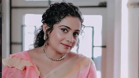 3 முறை திருமணம் செய்து வாழ்க்கையை வீணடித்துவிட்டேன்...பிரபல நடிகை வேதனை