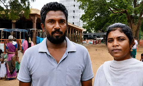 திருச்செந்தூர் கோவிலில் மனிதாபிமானமற்ற செயல்: கர்ப்பிணிப் பெண்ணை வெளியே தள்ளிய ஊழியர்கள்