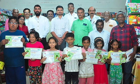கோவில்பட்டியில் புத்தகத் திருவிழா தொடக்கம்: 10 ஆயிரம் தலைப்புகளில் 1 லட்சம் புத்தகங்கள் குவிப்பு