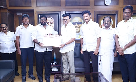 திமுகவில் இணைந்த காங்கிரஸ் இளைஞரணி மாநில முன்னாள் பொதுச்செயலாளர்