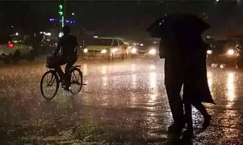 இரவு 10 மணி வரை மழைக்கு வாய்ப்புள்ள மாவட்டங்கள் எவை..?