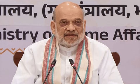 சர்வதேச எல்லை அருகே உள்ள சட்டவிரோத கட்டுமானங்களை இடித்து அகற்ற அமித்ஷா உத்தரவு
