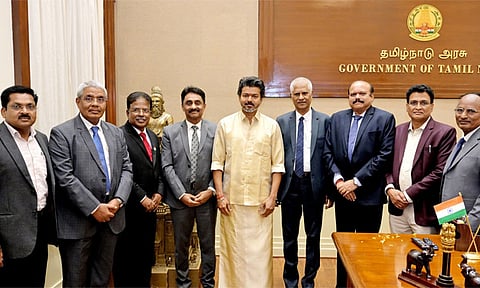 முதல்-அமைச்சர் விஜய்யுடன் அரசு அதிகாரிகள், முக்கிய பிரமுகர்கள் சந்திப்பு