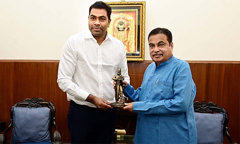 மத்திய மந்திரி நிதின் கட்கரியுடன் அமைச்சர் ஆதவ் அர்ஜுனா சந்திப்பு