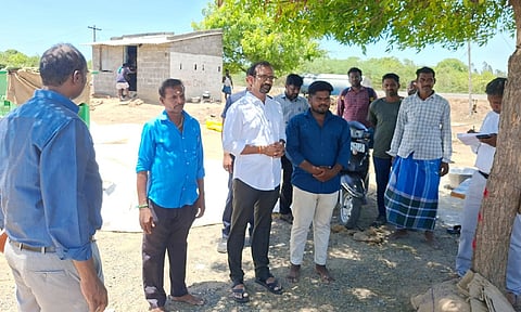 காஞ்சிபுரத்தில் அரசு நேரடி கொள்முதல் மையங்களில் அமைச்சர் வெங்கடரமணன் ஆய்வு