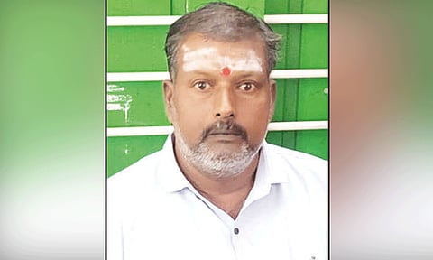 ஊராட்சி செயலாளர் கந்தசாமி