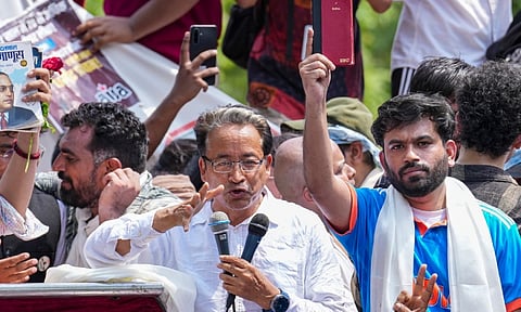 கரப்பான் பூச்சி ஜனதா கட்சி