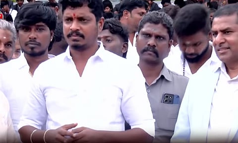 அமைச்சர் விக்னேஷ்