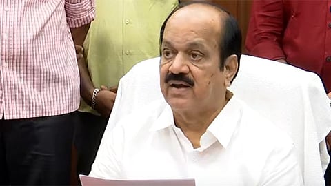 த.வெ.க.வுக்கு ஆதரவு அளித்த அ.தி.மு.க. எம்.எல்.ஏ.க்கள் 21 பேர் மீது தகுதிநீக்க நடவடிக்கை இல்லை - சபாநாயகர் அறிவிப்பு