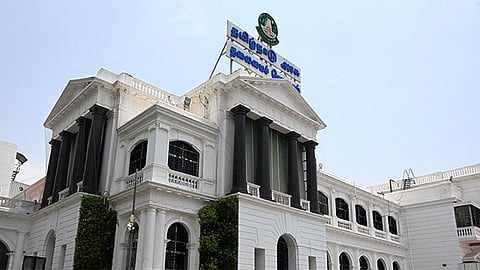 அரசு கேபிளில் 3 தனியார் தொலைக்காட்சிகள் ஒளிபரப்பு நிறுத்தமா? - தமிழக அரசு விளக்கம்