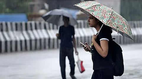 10 மாவட்டங்களில் இரவு 7 மணி வரை மழைக்கு வாய்ப்பு