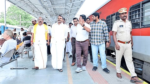 மத்திய இணை மந்திரி எல்.முருகன்